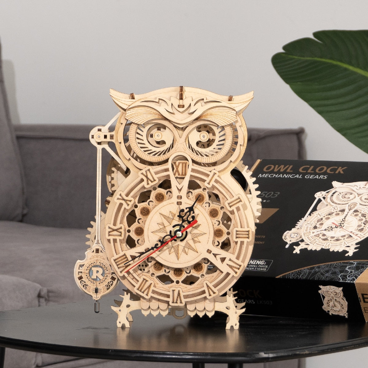 Fully Operational Owl Clock 3D Model